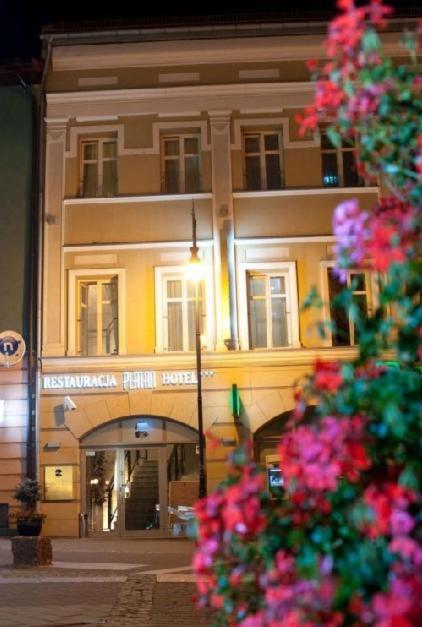 Hotel-Restauracja Platan Chrzanów Exterior foto